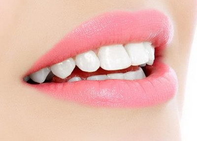 牙齿松动是什么原因引起的呢