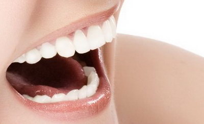 洗牙对牙齿有害处么_牙齿矫正前要洗牙吗