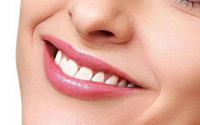如何治疗牙周炎引起的牙龈萎缩