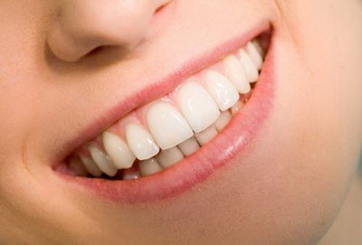 为什么40岁牙龈萎缩_修补牙龈萎缩的材料