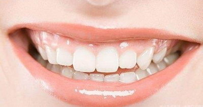牙齿贴片的危害是什么(牙齿做贴片有什么危害)