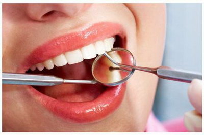 口腔护理建议：牙齿很黄可以做瓷贴面吗？