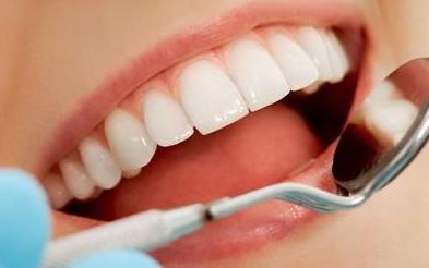 吃甜的牙齿敏感怎么办_吸烟为什么牙齿会变黄