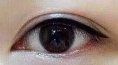 扇形双眼皮给人的感觉_扇形双眼皮如何画眼妆
