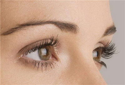 如何减少眼皮上的肉_散粒肿手术眼皮塌陷